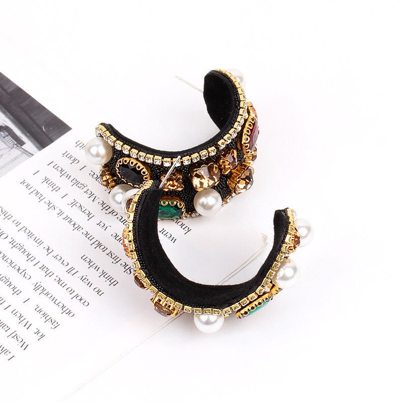 Aish Black Stone Studded Earring