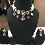 Load image into Gallery viewer, Nora Tyaani kundan Jewellery Set