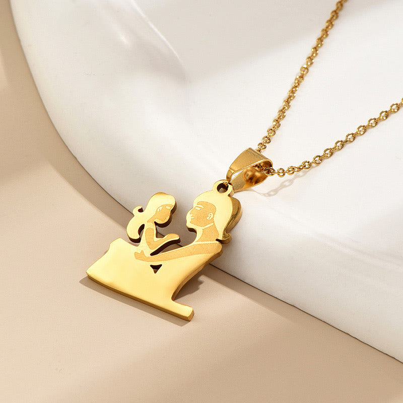 Mom’s Love Classic Pendant Chain