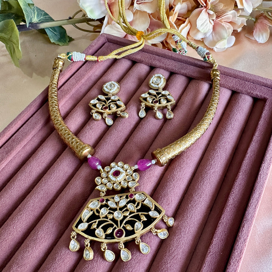 Mehar Purple Kundan Hasli Set