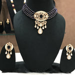 Load image into Gallery viewer, Ishaana Tyaani kundan Jewellery Set
