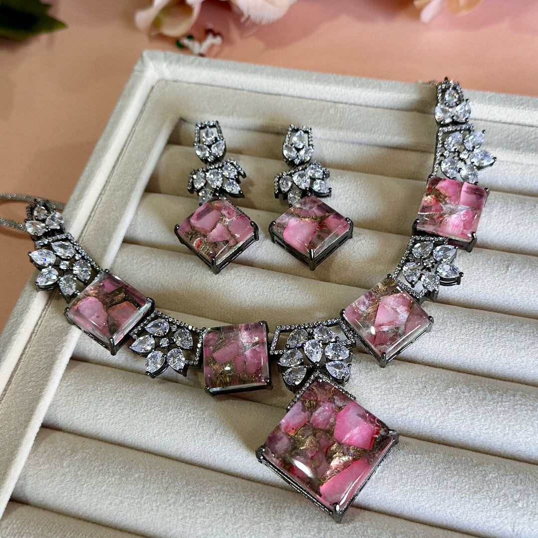 Kia Pink Jewellery Set