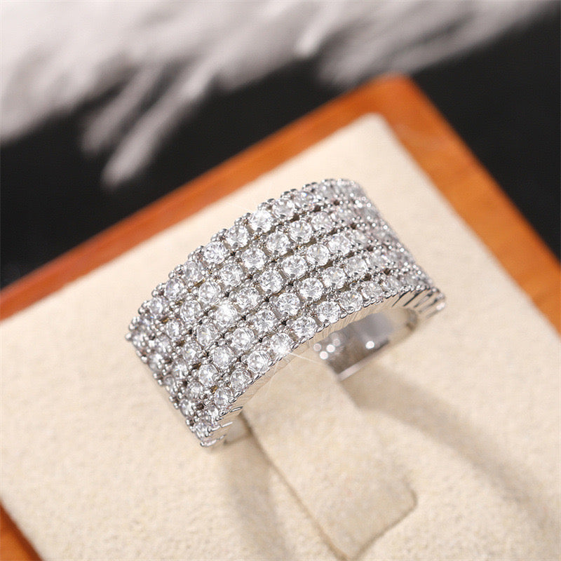 Diana Luxurious Zircon Ring