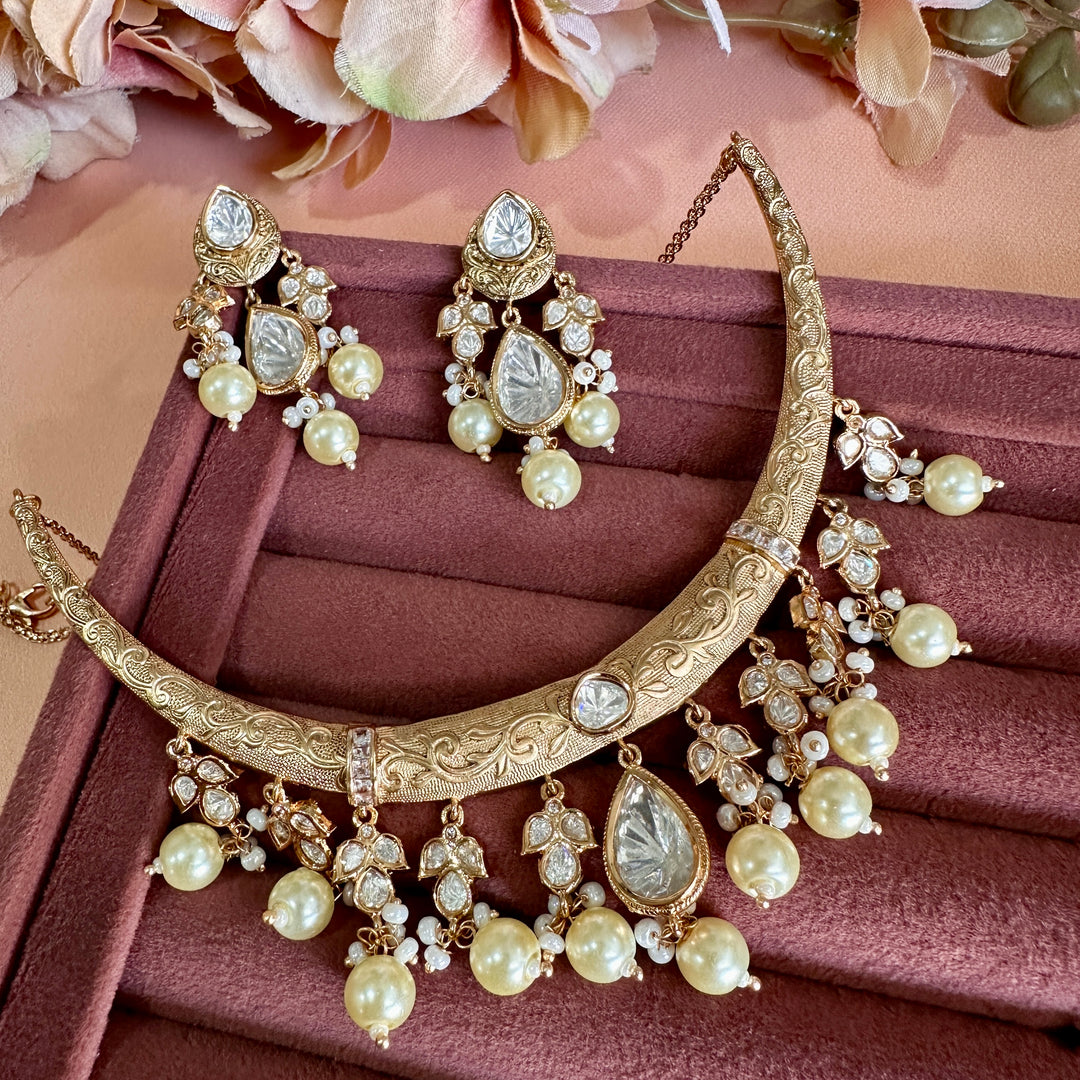 Shanaya Antique Mossionite Pearl Set