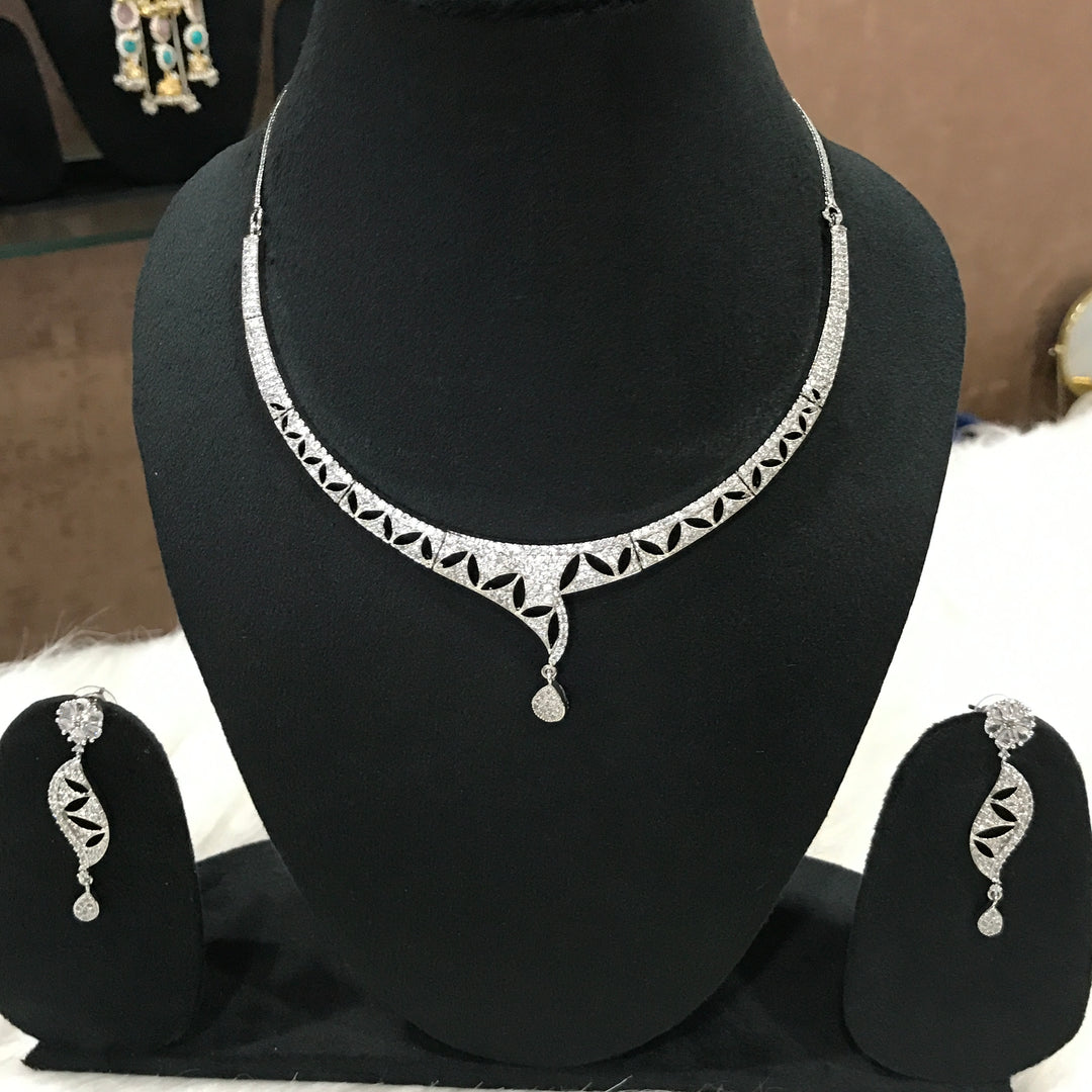 Ishwari Ad Jewellery Set