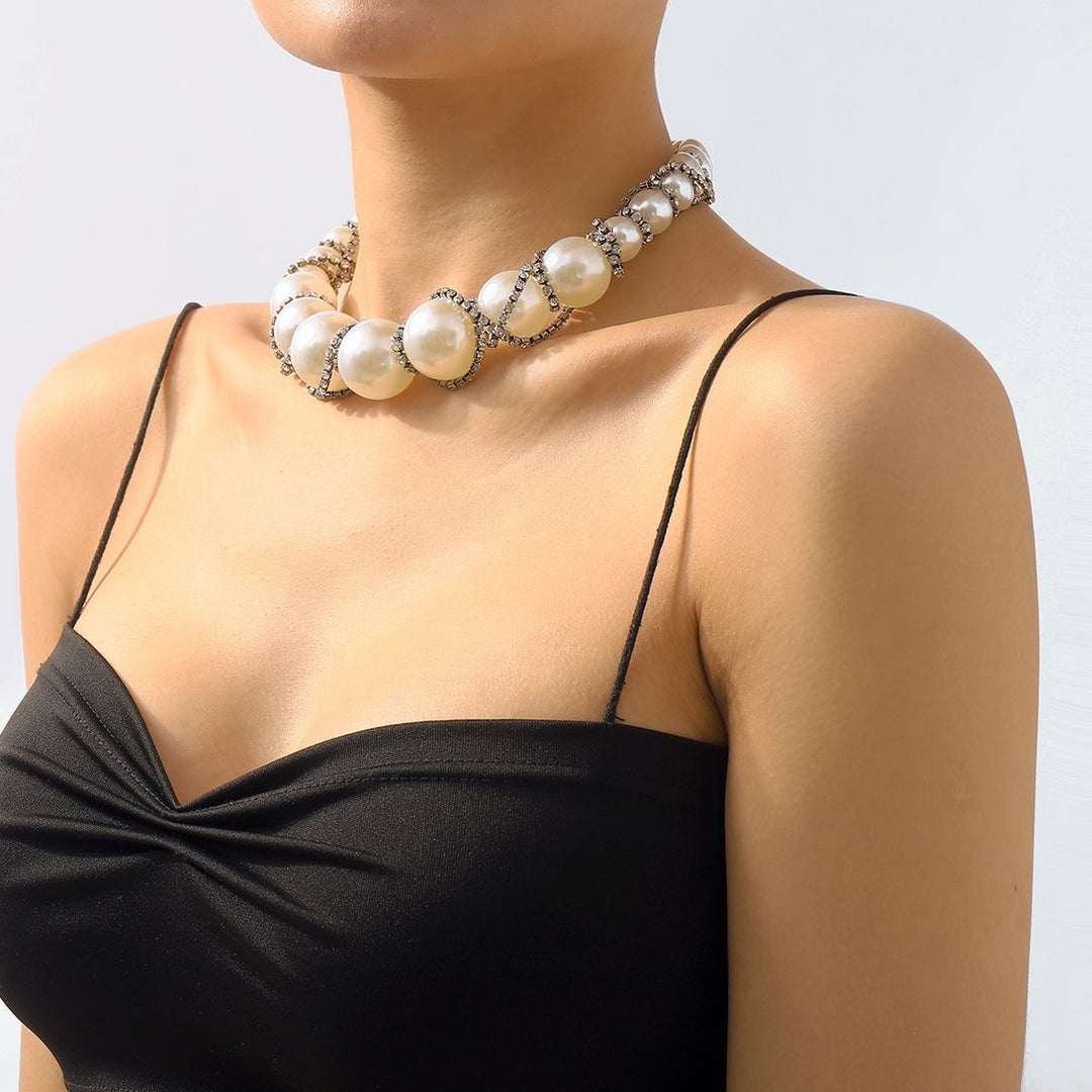 Elisha Pearl Statement Chain