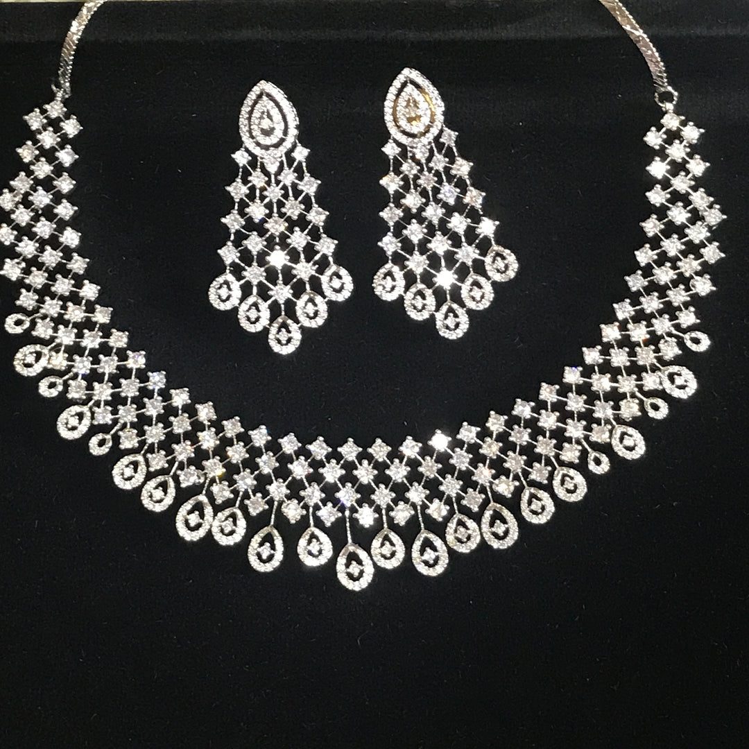 Mahira Diamond Imitation Ad Stone Necklace Set