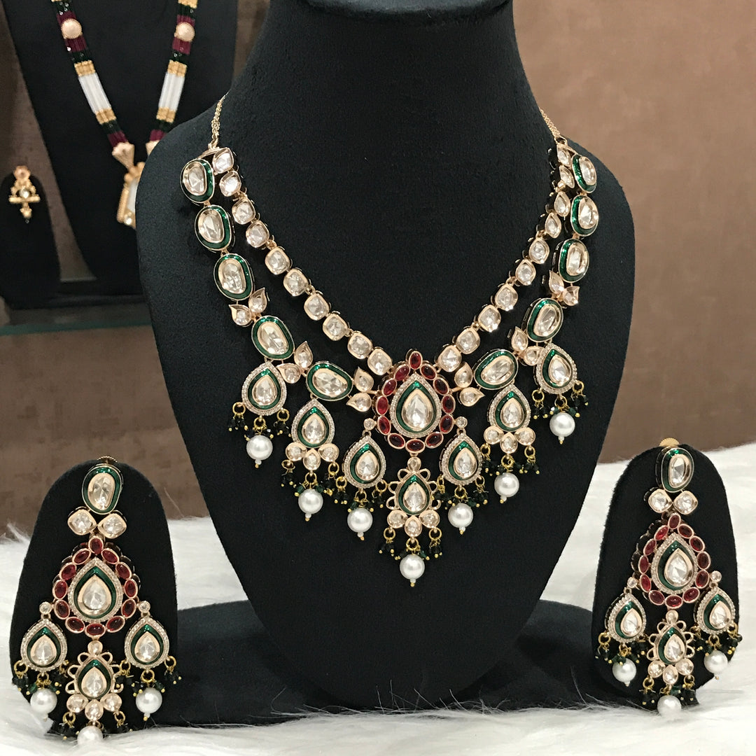 Janvi Tyaani kundan Jewellery Set