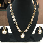 Load image into Gallery viewer, Esha Mossionite Kundan Jewellery Set
