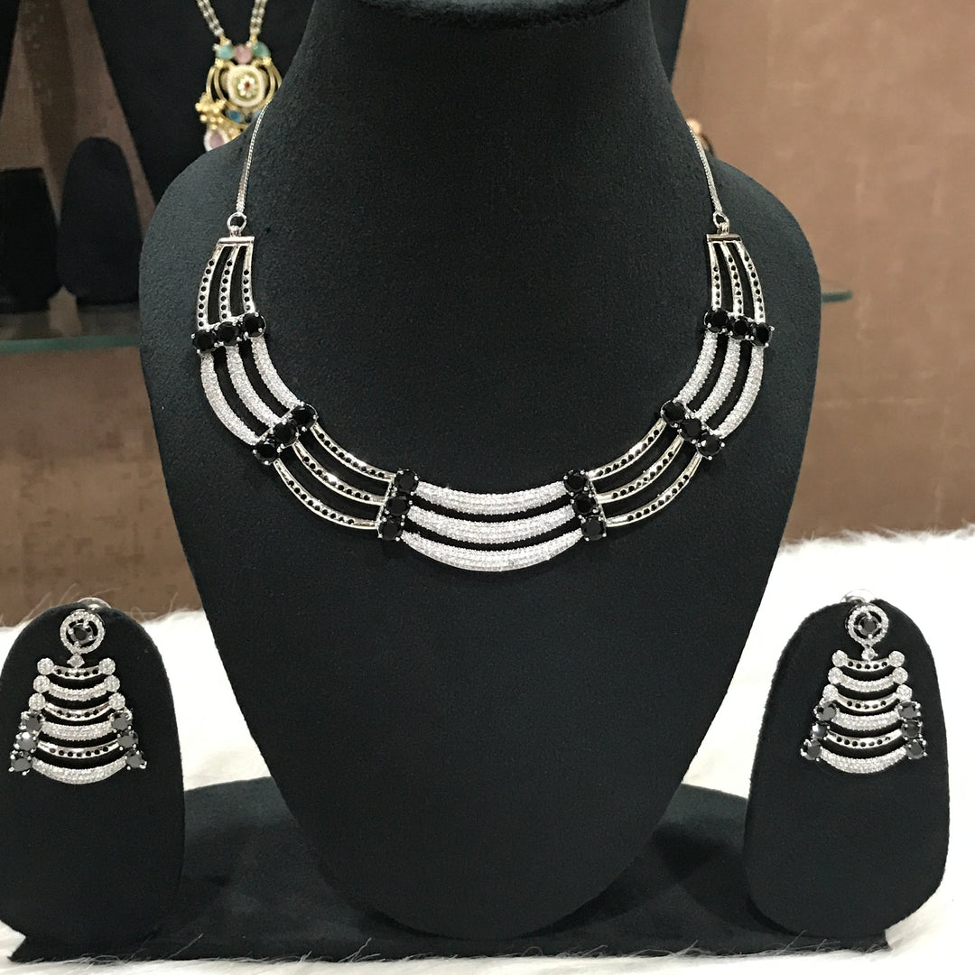 Ada black Ad Jewellery Set