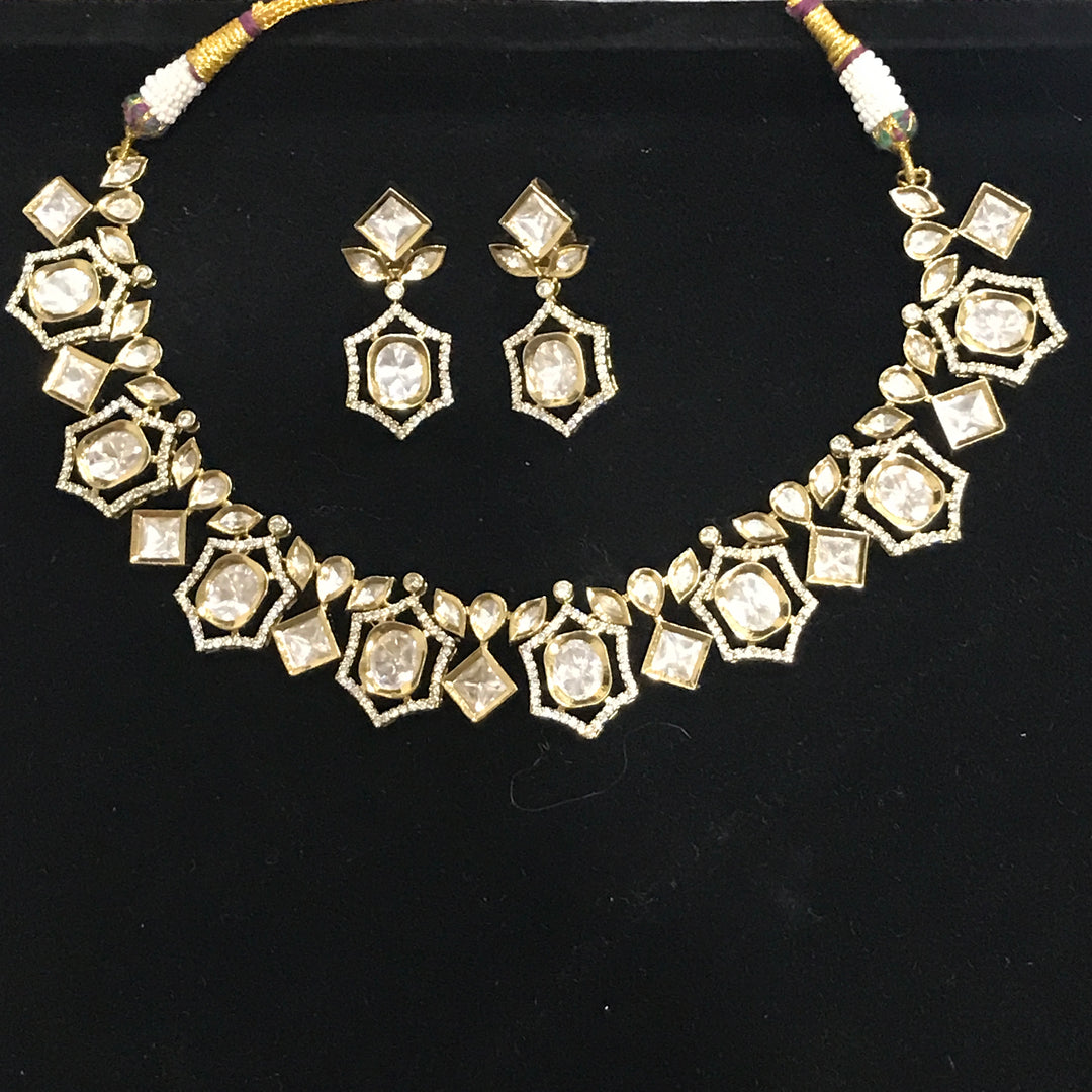 Aabha Mossionite Kundan Set
