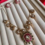 Load image into Gallery viewer, Aarya Classy Mossionite kundan Charms Set
