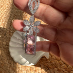 Load image into Gallery viewer, Jiya Pink Glass Stone Earrings
