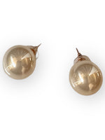 Load image into Gallery viewer, Classic Off White Big Pearl Earrings
