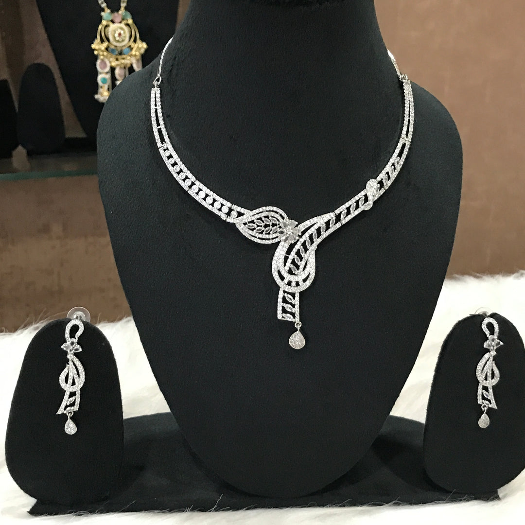 Aaina Ad Jewellery Set
