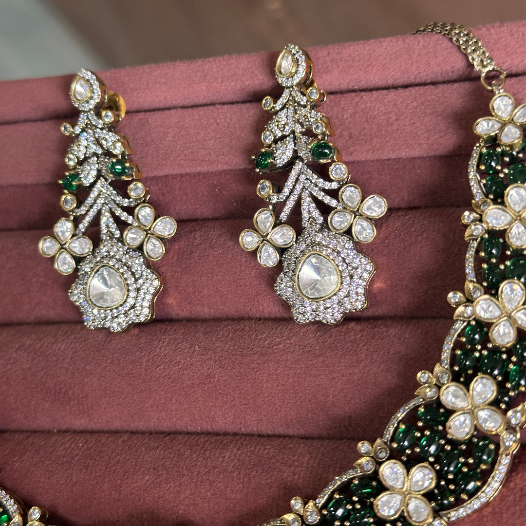 Kavya Green Jewellery Set
