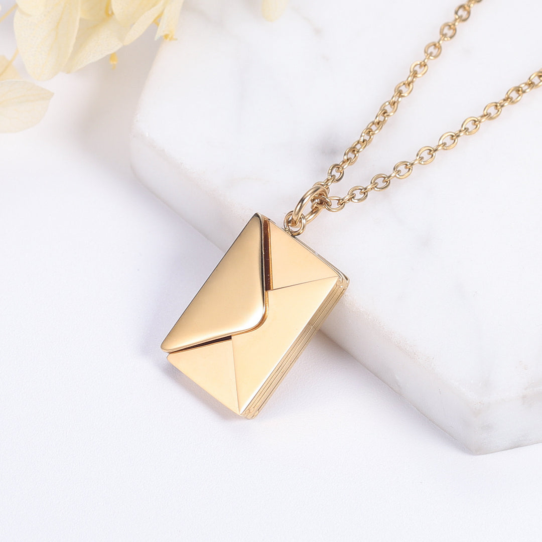 Love Note Waterproof Pendant Chain