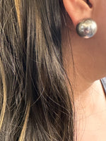 Load image into Gallery viewer, Royal Grey Big Pearl Earrings
